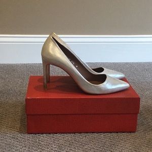 Donald J. Pliner Phillo Pump 7.5 Brushed Silver